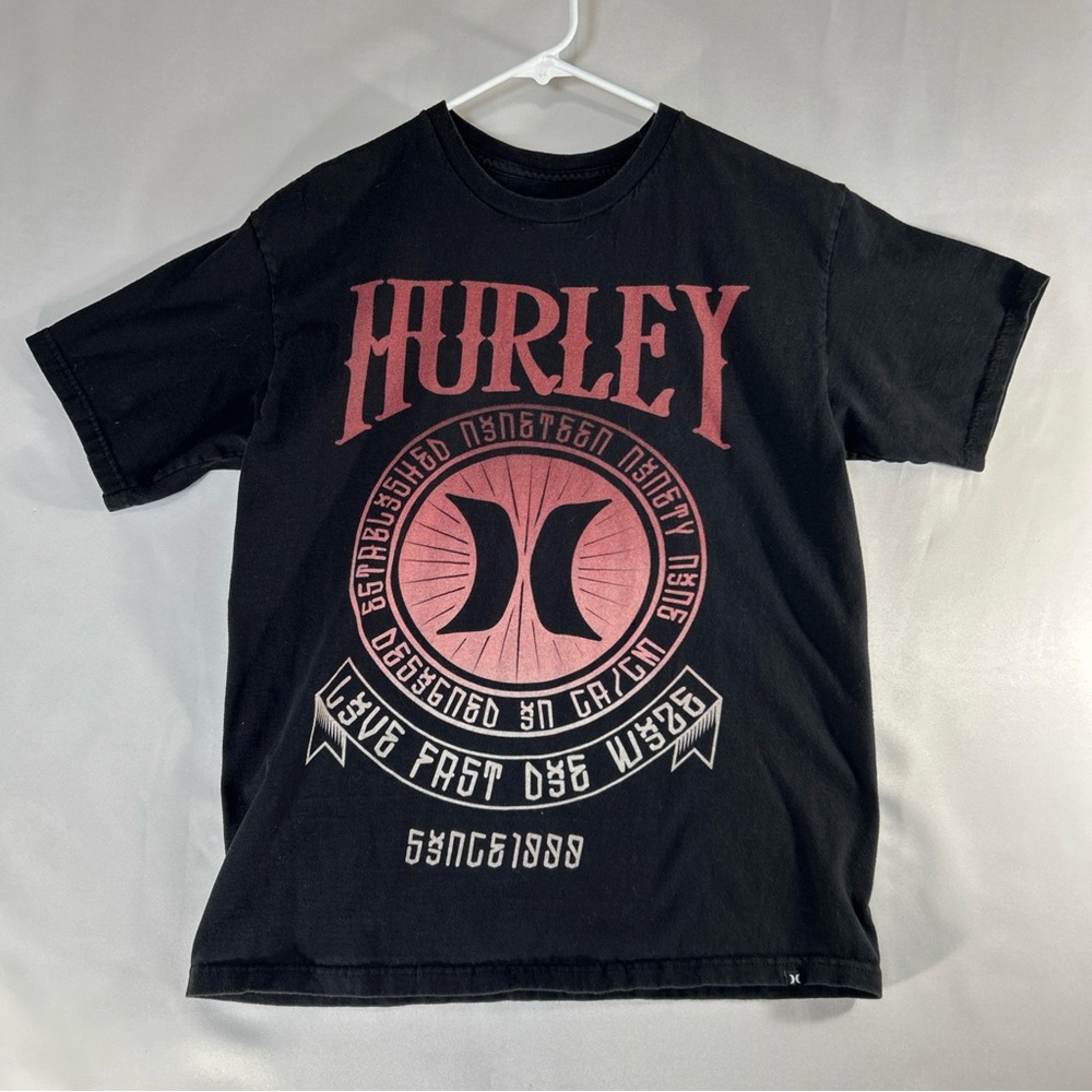 Hurley Black and Red Graphic T-Shirt men’s medium